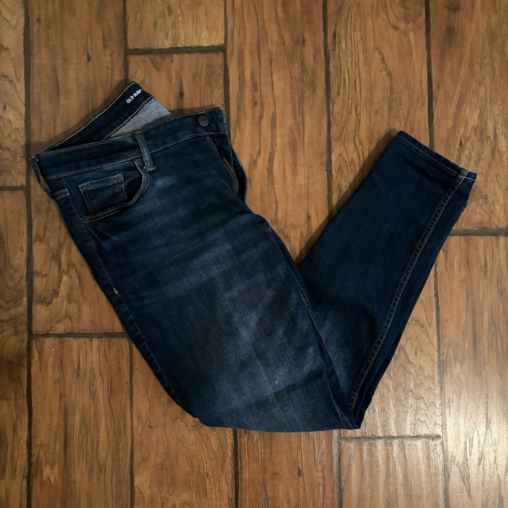 Women’s Old Navy Mid Rise Rockstar Super Skinny Jeans Size 14